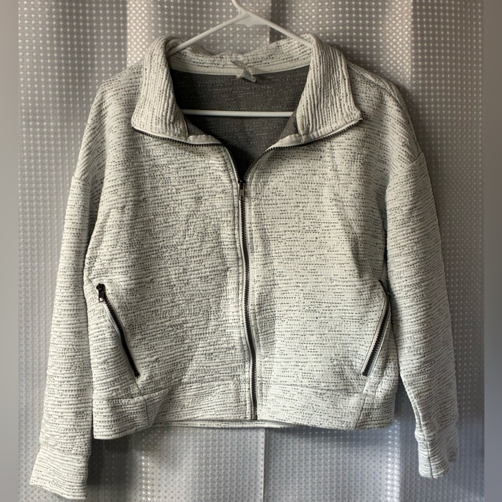 RBX Women's Gray/white Zip-Up Jacket women’s medium